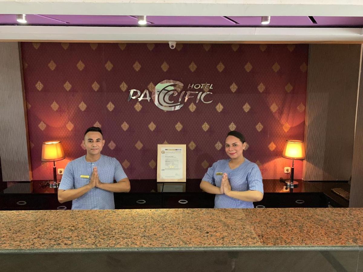 Pacific Hotel Ambon Esterno foto