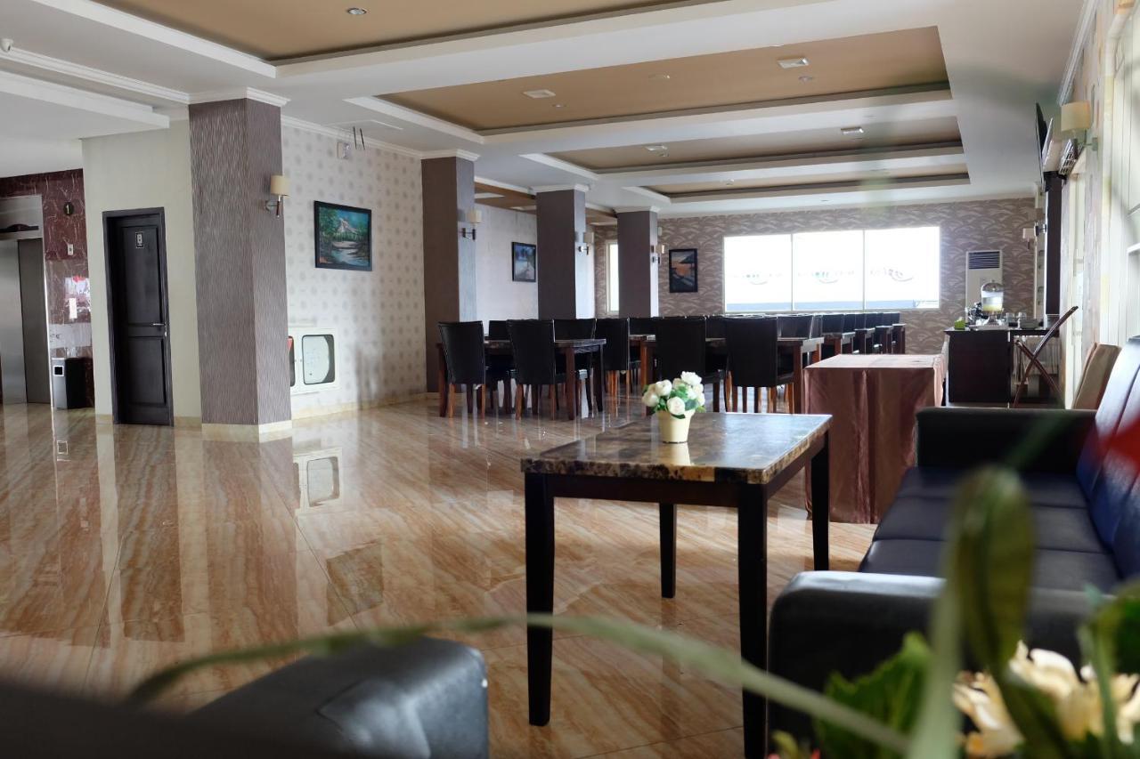 Pacific Hotel Ambon Esterno foto