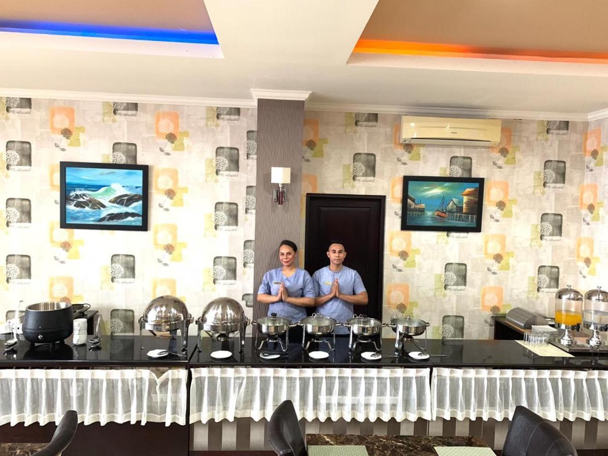 Pacific Hotel Ambon Esterno foto